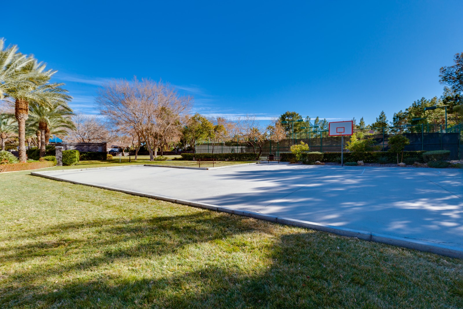 The Fountains community basketball court