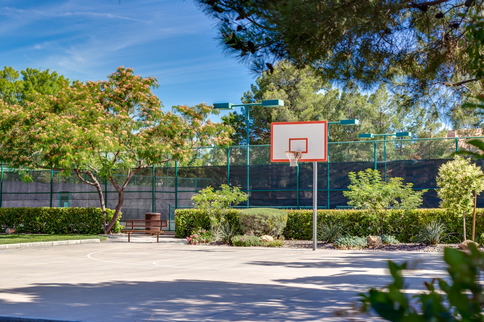 The Fountains community basketball and tennis court