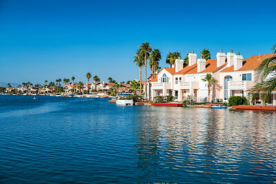 Houses on sahara lake