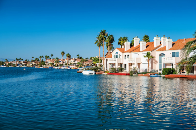 Houses on sahara lake